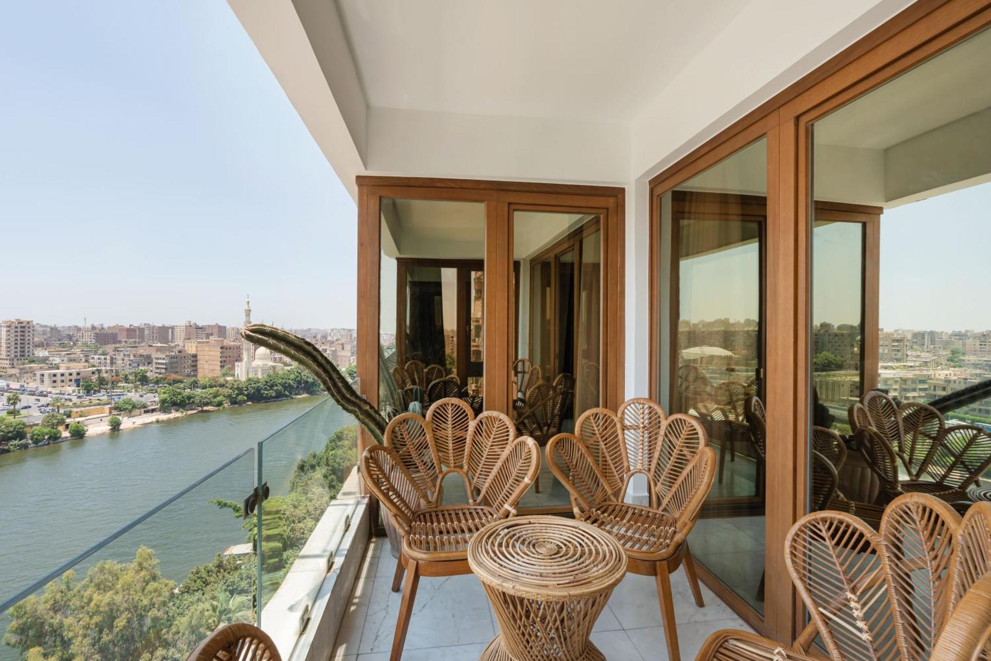 Brassbell L Zamalek L Om Kolthoom L Central Location Каир Экстерьер фото